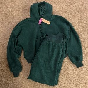 NWT Adore Me Sherpa Set